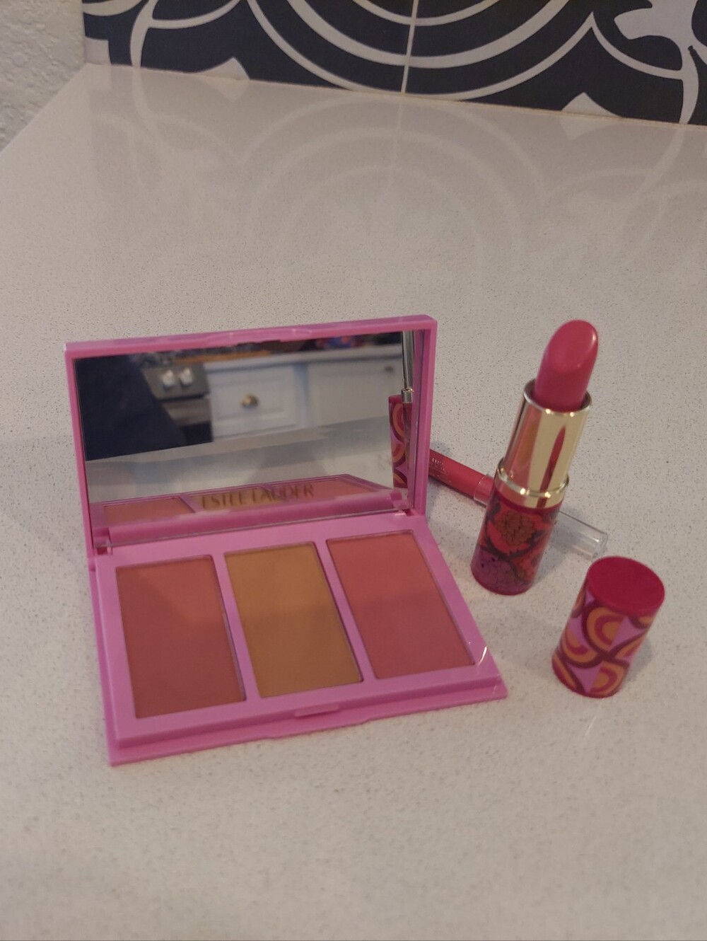 Estee Lauder Blush, Lipstick And Lip Pencil Set